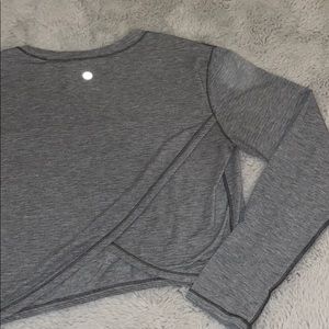 Lululemon Cropped Long Sleeve Top